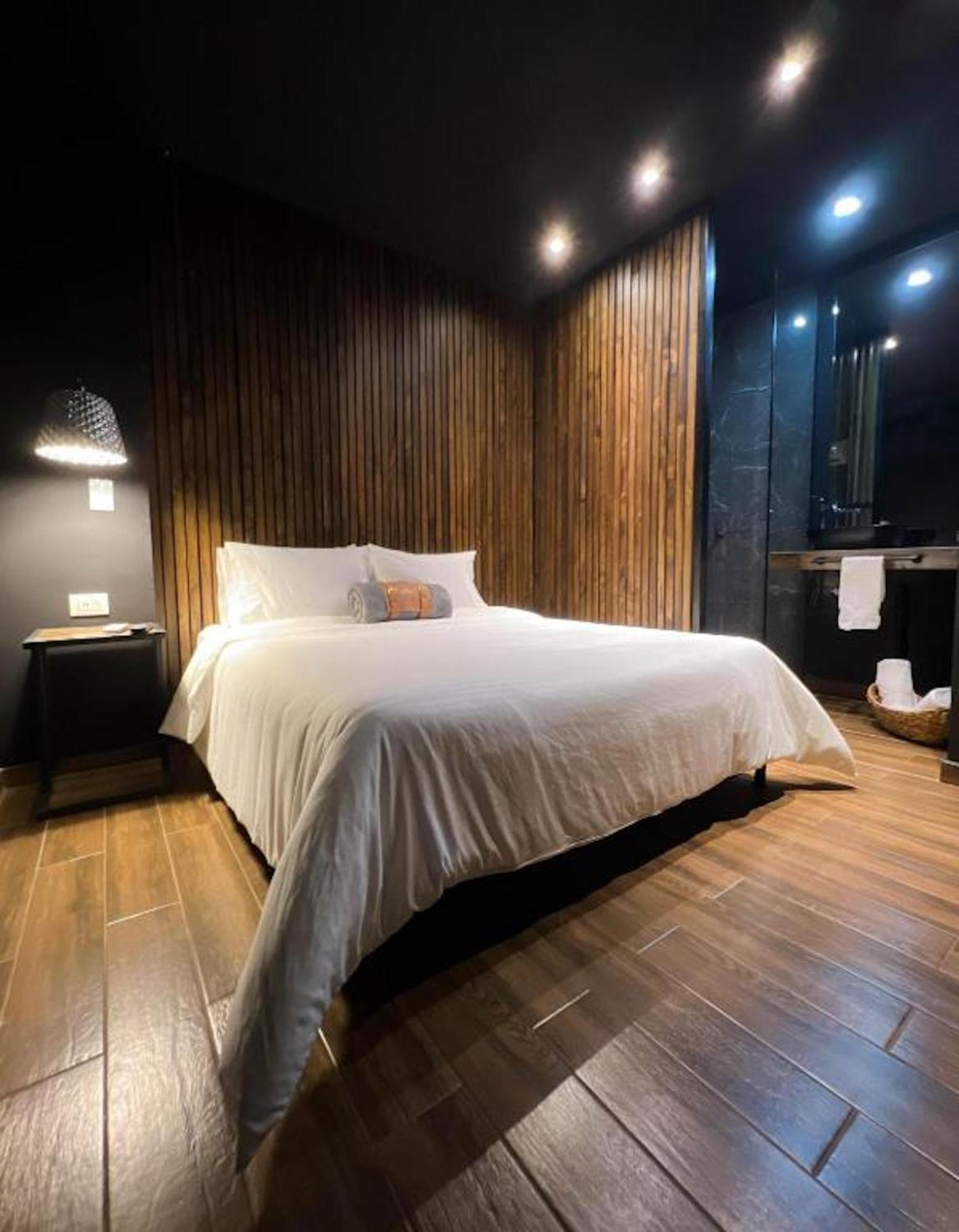 Hotel Lleras Medellin Exterior photo